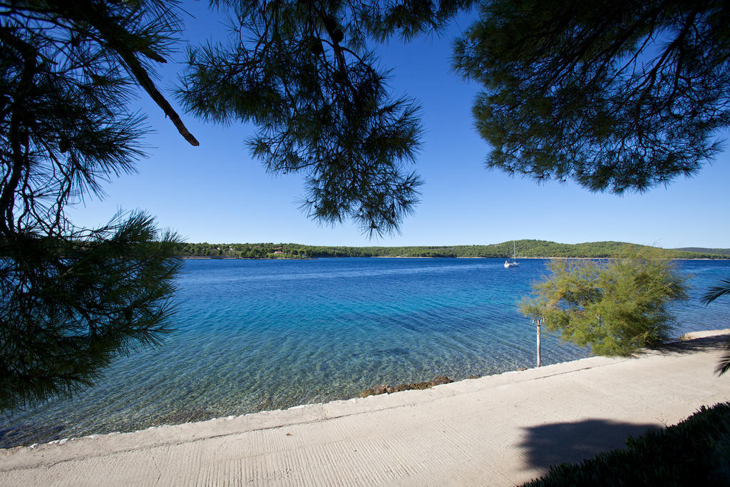 Illyrian Resort Милна Екстериор снимка