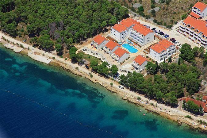 Illyrian Resort Милна Екстериор снимка